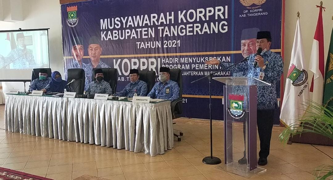 Moch. Maesyal Rasyied kembali memimpin Korps Pegawai Republik Indonesia (KORPRI) Kabupaten Tangerang. Ia kembali terpilih melalui musyawarah kabupaten (Muskab). Acara digelar di Gading Golf Kelapa Dua Kabupaten Tangerang, Jumat (23/4).
