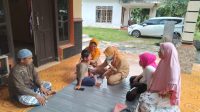 Puskesmas Sukamulya Kunjungi Warga Pengidap Penyakit Kronis di Desa Merak
