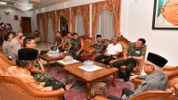 Pj Gubernur Banten Al Muktabar Sambut Kedatangan Wapres KH Ma’ruf Amin