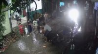 Dua Pelaku Curanmor Dihajar Warga Usai Kepergok Pemilik Motor di Tigaraksa Tangerang
